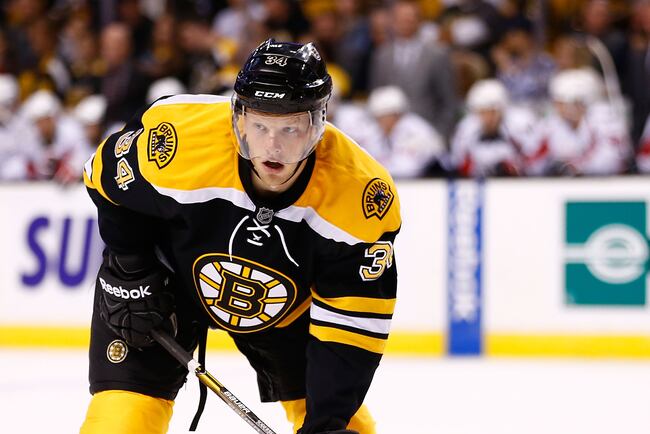 Hi-res-181943351-carl-soderberg-of-the-boston-bruins-plays-against-the_crop_north