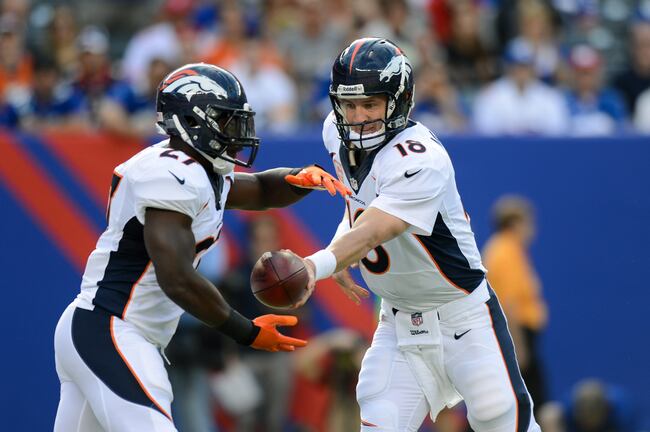 Hi-res-180651330-quarterback-peyton-manning-of-the-denver-broncos-hand_crop_north