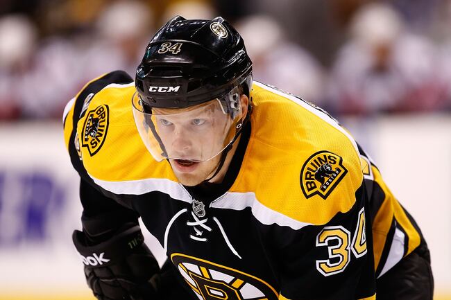 Hi-res-181943348-carl-soderberg-of-the-boston-bruins-plays-against-the_crop_north