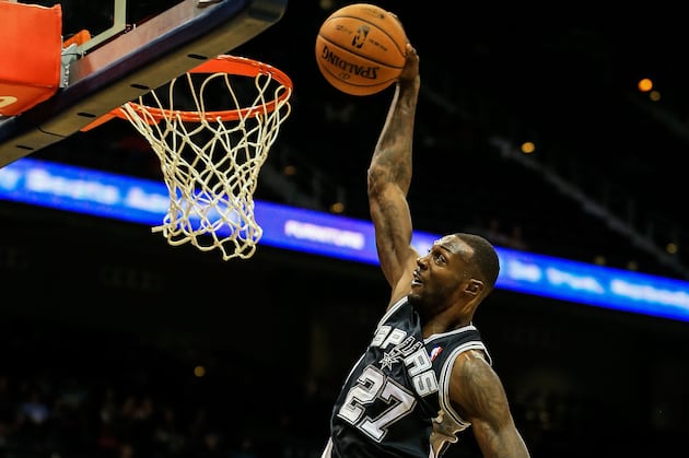 Spurs Waive Courtney Fells and Dan Nwaelele
