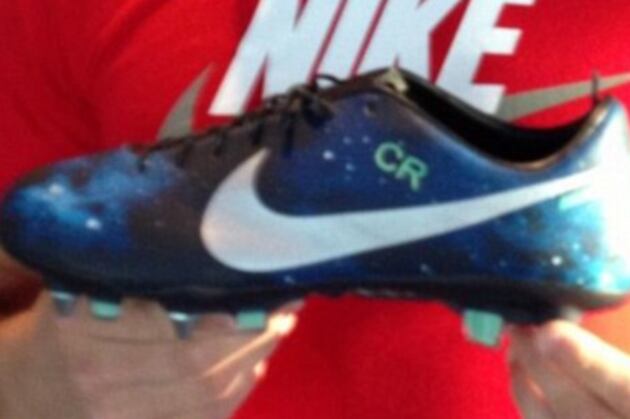 ronaldo galaxy boots