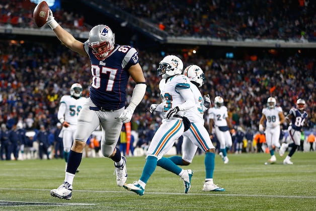 Miami Dolphins vs. New England Patriots: Spread Analysis and Pick Prediction