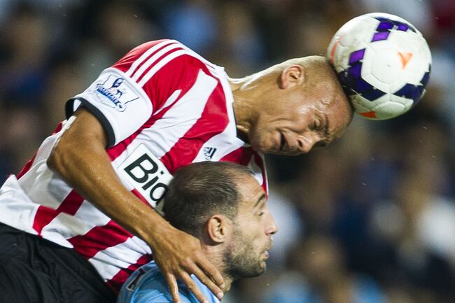 Hi-res-174552959-pablo-zabaleta-of-manchester-city-and-wes-brown-of_crop_north
