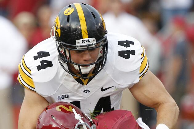 Iowa Linebacker Among Quarterfinalists for National Award