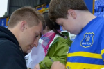 Everton Honors Boy Killed by Bus