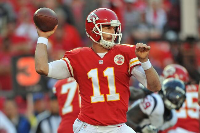 Hi-res-185440803-quarterback-alex-smith-of-the-kansas-city-chiefs-throws_crop_north