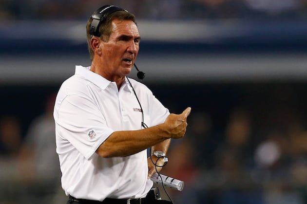 Broncos to Honor Former Coach