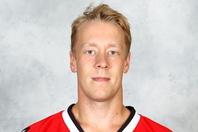 Hi-res-181463565-antti-raanta-of-the-chicago-blackhawks-poses-for-his_crop_north