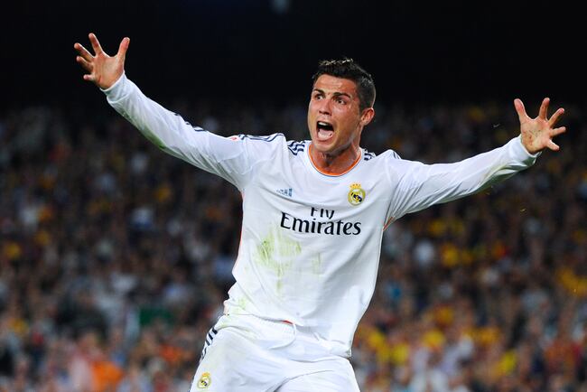 Hi-res-185938320-cristiano-ronaldo-of-real-madrid-cf-argues-with-the_crop_north