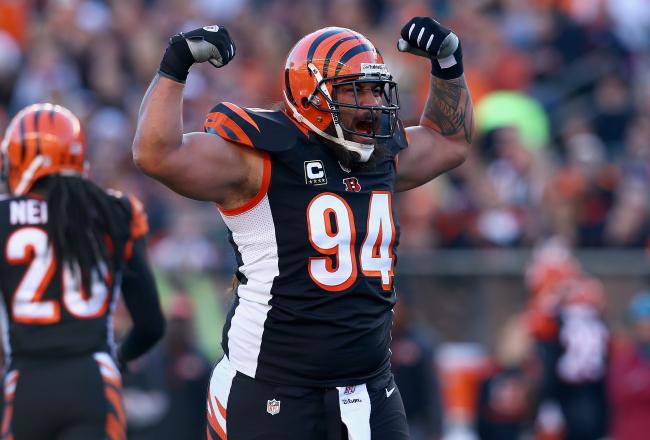 Hi-res-186050607-domata-peko-of-the-cincinnati-bengals-celebrates-during_crop_north