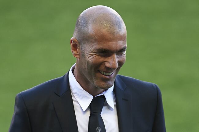 Hi-res-183640764-the-assistant-zinedine-zidane-of-real-madrid-looks-on_crop_north