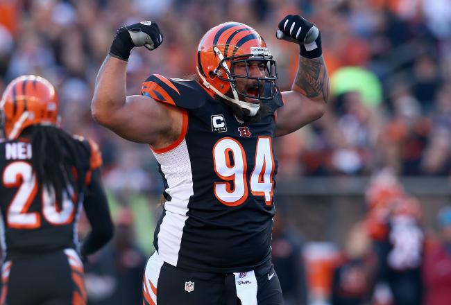 Hi-res-186050607-domata-peko-of-the-cincinnati-bengals-celebrates-during_crop_north