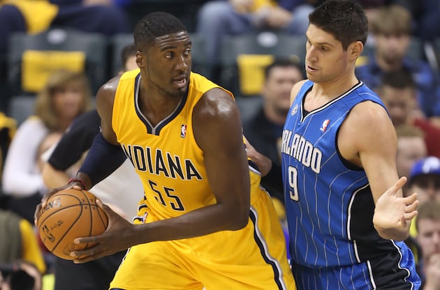 Roy Hibbert Meets Jason Maxiell in Midair to Reject His Dunk Attempt