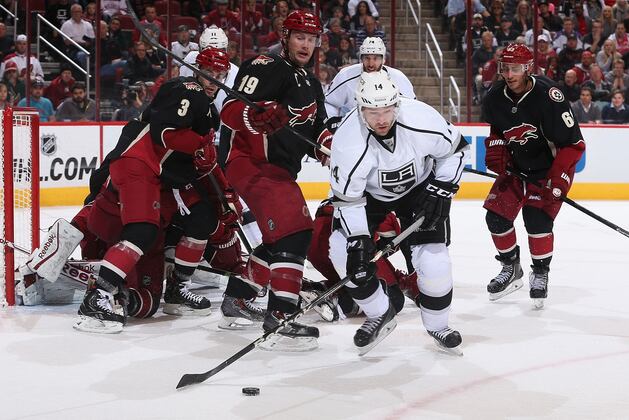 Smith Saves 41 as Coyotes Win LA Rematch