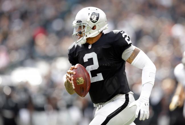 Hi-res-186047339-terrelle-pryor-of-the-oakland-raiders-runs-with-the_crop_north