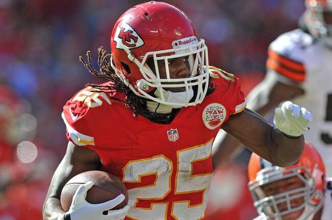 Hi-res-186043403-running-back-jamaal-charles-of-the-kansas-city-chiefs_crop_north