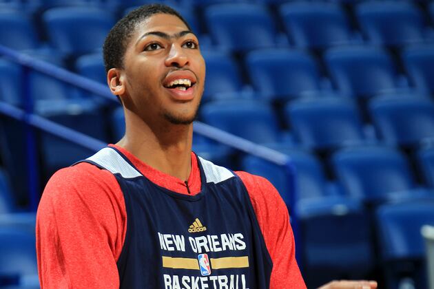 Video: Davis Throws Down Huge Alley-Oop in Opener