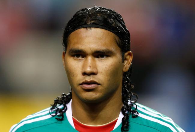 Hi-res-174282570-carlos-pena-of-mexico-pauses-for-the-national-anthem_crop_north