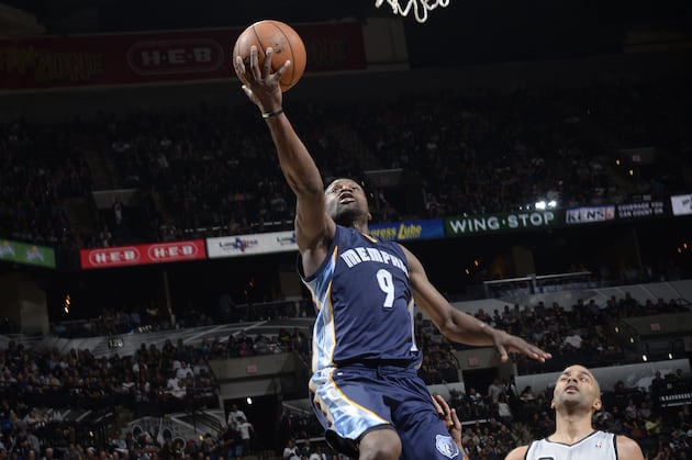 Tony Allen Purchases Tickets for Fans for Giveaway