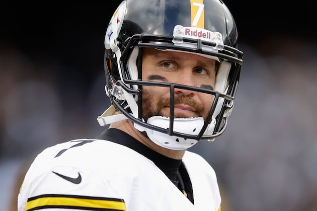 On the Steelers: Big Ben Taking Hits at Record Pace