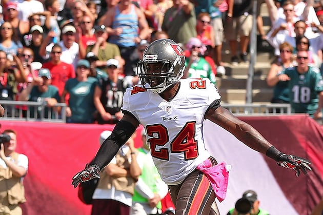 Bucs' Revis: Knee Kept Him from Playing Man Coverage