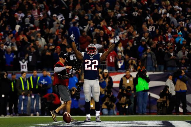 Hi-res-159418691-stevan-ridley-of-the-new-england-patriots-celebrates_crop_north