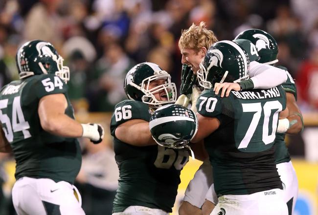 Hi-res-158806346-kicker-dan-conroy-of-the-michigan-state-spartans_crop_north