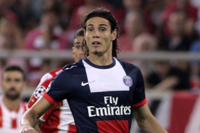 Hi-res-181781713-edinson-cavani-of-paris-saint-germain-fc-in-action_crop_north