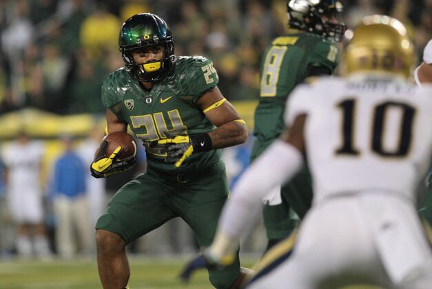 The Duck Rushing Attack Is Eating Up Yards in Historic Chunks