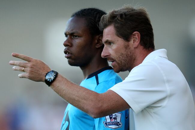 Hi-res-174146398-manager-andre-villas-boas-of-tottenham-hotspur-talks-to_crop_north