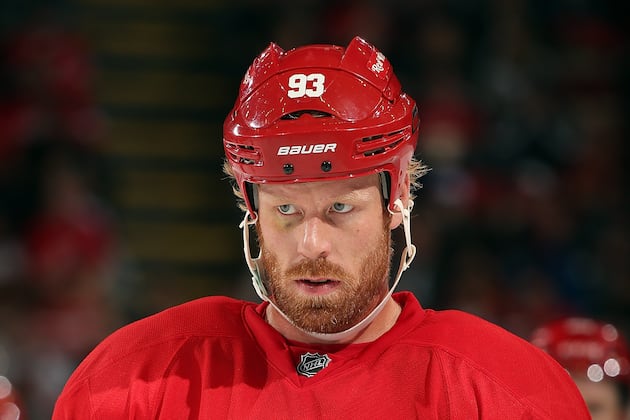 Franzen Leaves Game vs. Flames with Illness