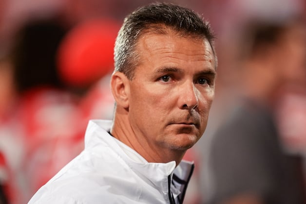 Meyer Becomes 5th Coach in CFB History with 21 Straight Wins