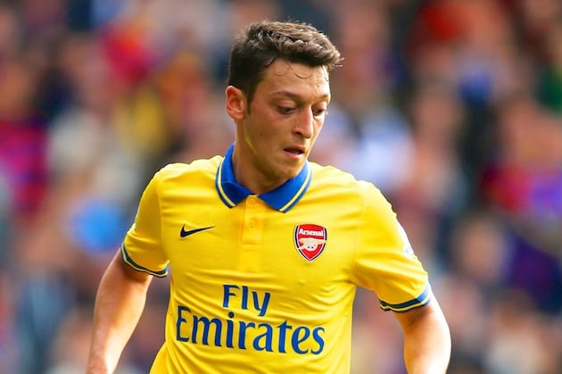 Is Mesut Ozil Struggling to Adapt to the Pace of the EPL?