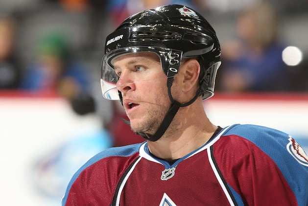 Alex Tanguay out 'Minimum 2 Weeks' with Knee Injury