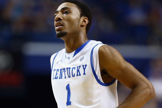 Video: Kentucky's James Young Accidentally Hit a 3-Pointer for the Other Team