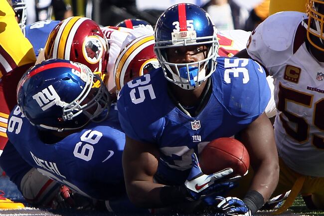 Hi-res-154525747-running-back-andre-brown-of-the-new-york-giants-scores_crop_north