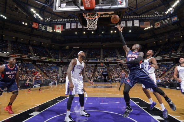 Horford Leads Hawks over Kings 105-100