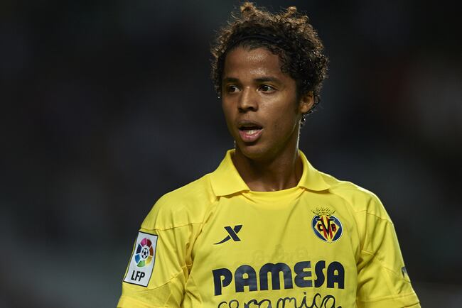 Hi-res-186891671-giovani-dos-santos-of-villarreal-looks-on-during-the-la_crop_north
