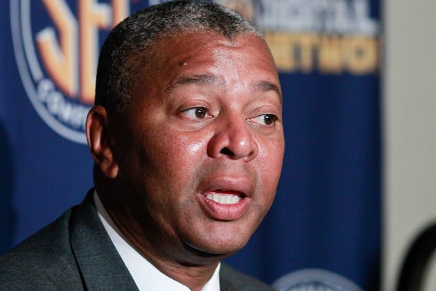Deep and Versatile LSU Basketball Team Goes Through a Final Tuneup...