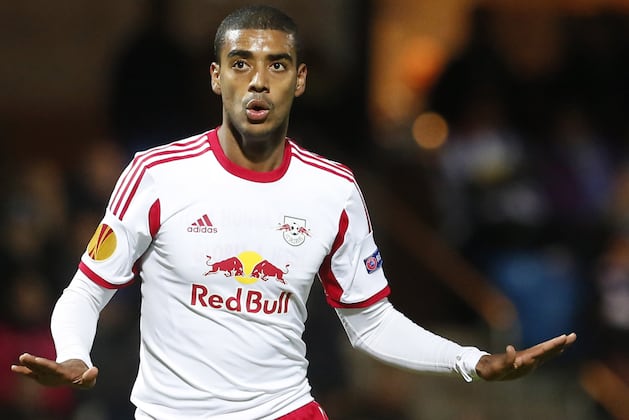GIF: Red Bull Salzburg's Alan Scores on Perfect Bicycle Kick