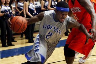 Illinois State Reinstates Junior Guard Daishon Knight