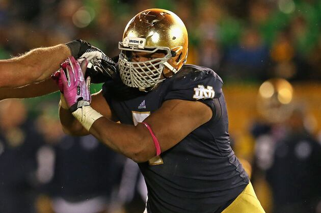 Video: Stephon Tuitt Ejected for Targeting on Very Controversial Play