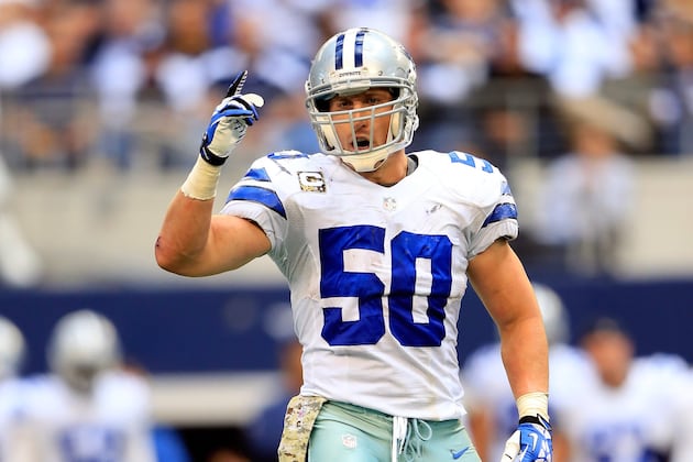 Sean Lee out for the Night with Hamstring Injury