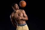 Report: Westbrook Signs Deal to Become Underwear Model