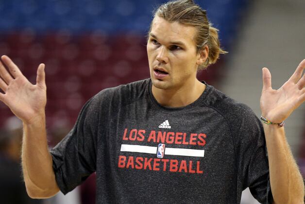 The Pelicans Didn't Have Time to Put a Name on One Player's Jersey