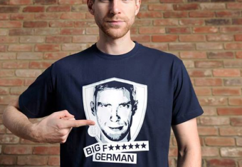 Picture: Mertesacker Selling 'BFG' T-Shirts for Charity 