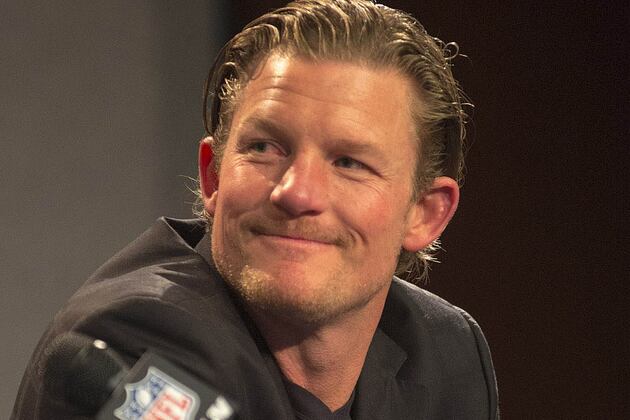 Rams' Snead Juggles Schedule