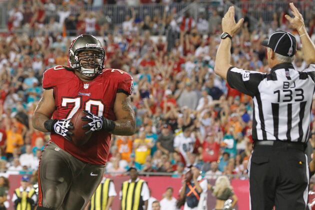 Bucs Nearly Pull Plug on Pass to Penn After JumboTron Spoiler