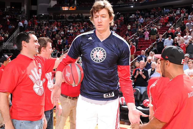 Omer Asik Asks Rockets to Trade Him