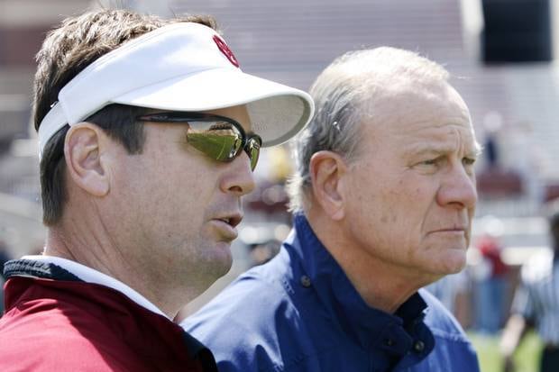 Bob Stoops' Advantage in Chasing Barry Switzer's Career Wins Record